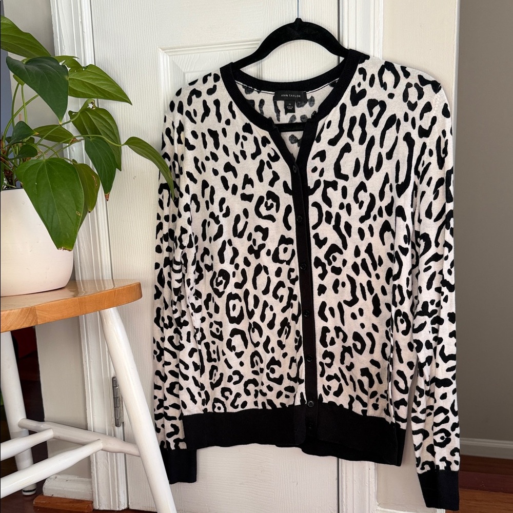 Ann Taylor Black and White Leopard Print Cardigan Jacket